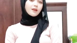 Jilbab susu gede 2