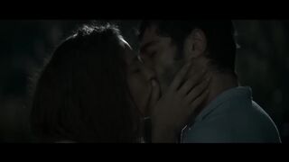 Shahmaran / Kissing   Scenes — Sahsu and Maran (Serenay Sarikaya and Burak Deniz) | 1x08