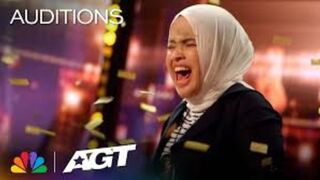 Golden buzzer: Putri Ariani receives a golden buzzer from Simon Cowell | Auditions | AGT2023