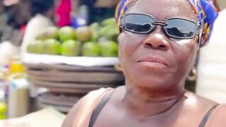 Kizz Daniel (Cough) with the Makola market women( Market Version).mp4