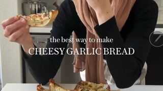 cheesy garlic bread