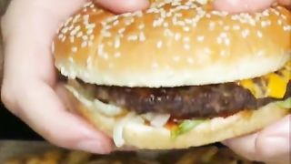 ASMR burger Giant avec chees burger + frite  et pizza au 4 fromage