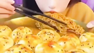 CHINESE MUKBANG