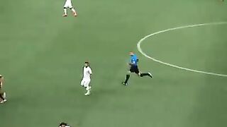 ???? Skills + armband = Cristiano Ronaldo |