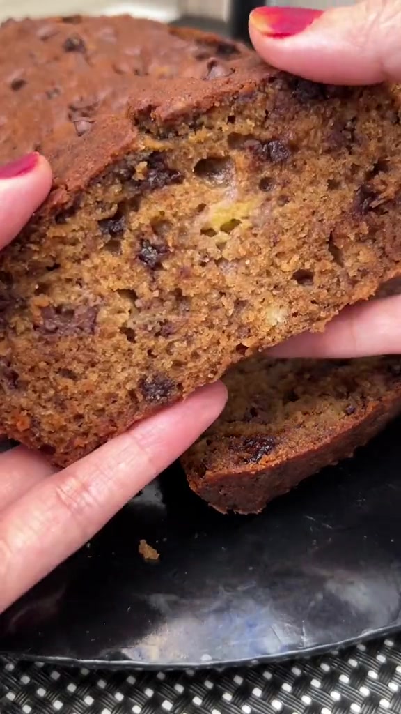 Banana Bread With Chocolate Chips Febspot   Preview 720p.mp4 