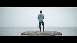 Shawn_Mendes_-_There_s_Nothing_Holdin__Me_Back__Official_Music_Video_(360p).