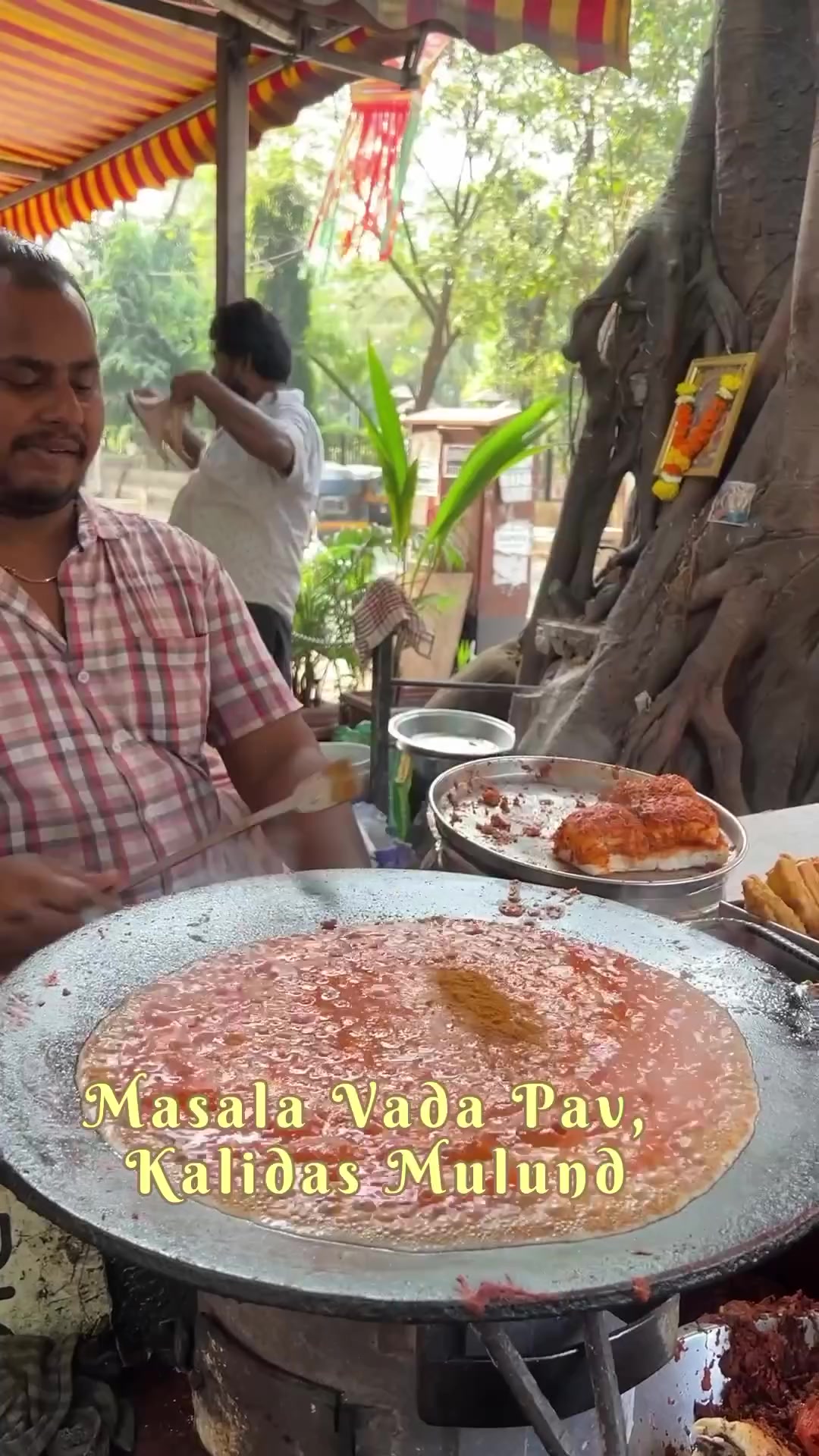 Mumbai's Most Famous Masala Vada Pav Or Is Just Overhyped Tell Us In ...