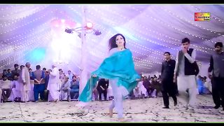 Sari Dil Di Gal Hy Mehak Malik Dance Performance