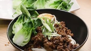 Day 9 of Cooking Comfort Foods From Every Country: Minced pork noodles, Taiwan