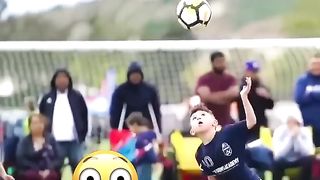 Mini Messi VS Ronaldo VS Neymar - Kids Skills Challenge