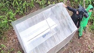 Building a Woodland Cabin with Plastic Wrap #camping #camp #build #building #bushcraft #shelter #primitive #treehouse
