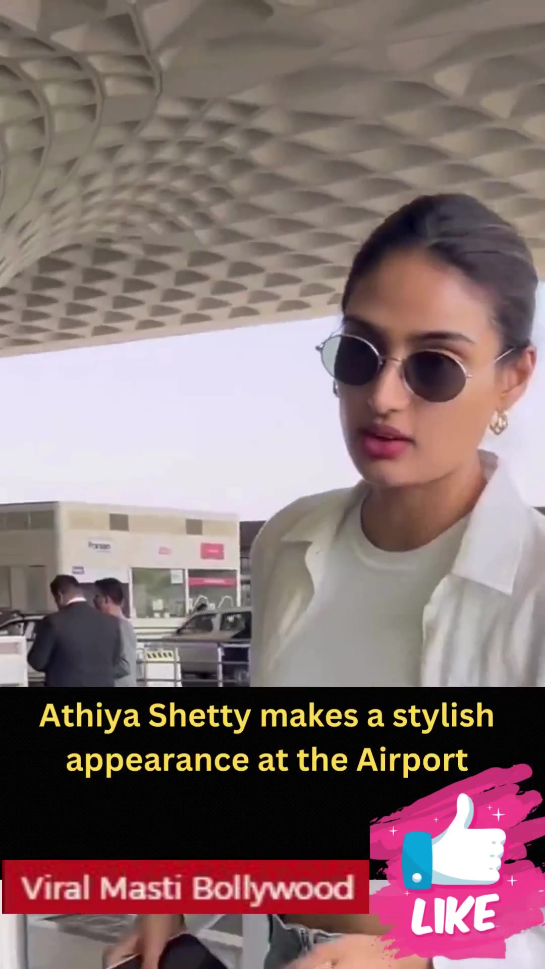 Athiya Shetty makes a stylish appearance at the Airport #athiyashetty # ...