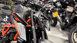 KTM Superduke 1290