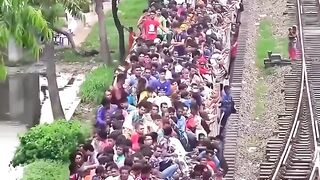 look at so many people who want to take the train