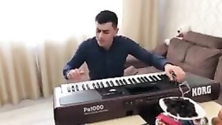 Very beautiful organ playing