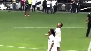 Great Skill From Ronaldinho (Legend)