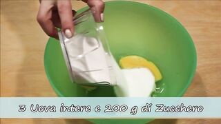 Torta al limone con glassa di zucchero a velo