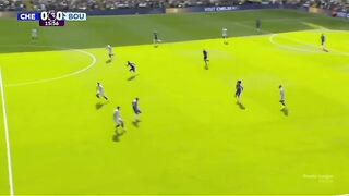 Caicedo's First Goal In The Premier League