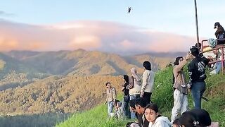 paragliding tourist destination