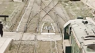 Cahman Pasengeer Train Arivel