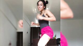 Indian Girl Romsha Singh Dance 6