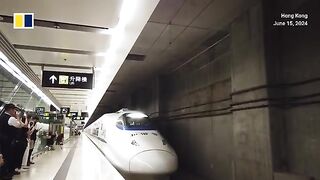 Inside the first high-speed Hong Kong-Beijing sleeper train
