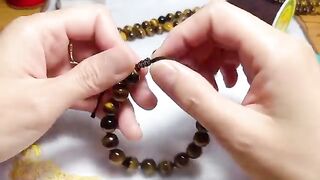 How to Make a Braided Bracelet in 10 Minutes_
