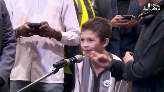 VERY EMOTIONAL- YOUNG BOY CRIES WHILE SPEAKING TO MUFTI MENK. Upload