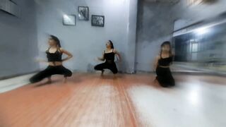 Indian Girl Yukta Dance 4