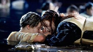 Titanic last moment