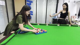 The more they played billiards, the happier they were. The two of them were talking and laughing