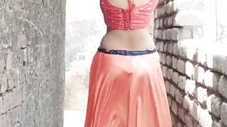 Saxy red saree dance