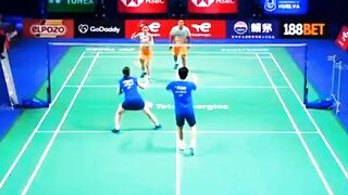 WATAN / HIGAS vs GICOU / DELPUE Badminton video