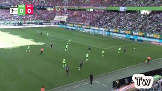 HIGHLIGHT BAYERN MUNCHEN VS WOLFSBURG