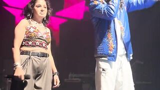 Bring the beat back by Sunidhi chauhan and Divyansh Kacholia Live performace _ Hyderabad Live