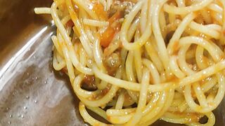 مكرونه اسباحتى بالحمه المفرومه ????Spaghetti with minced meat