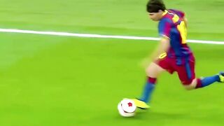 Scarry Dribble From Messi