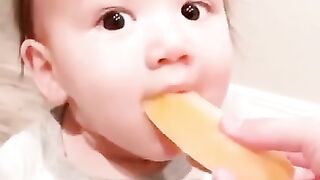 Funny Baby Videos eating fruits