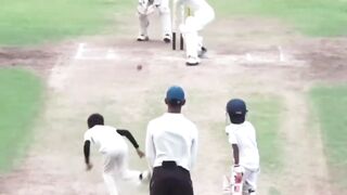 Funny moment cricket play