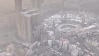 A stunning view of Masjid Al Haram from an helicopter ????