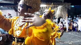 Manu Rawe Balinese Dance