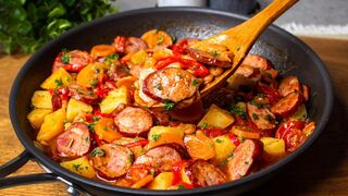 Smoked sausage with beans and vegetables is a very tasty and satisfying first course.