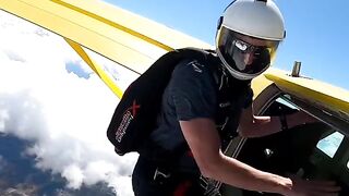 Sit_Flying_Through_Clouds_at_Skydive_Ramblers(480p).