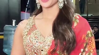 Tripti Dimri LOOKS pretty in a saree #triptidimri #short #youtubeshort #shorts #trending #viral #shortvideo