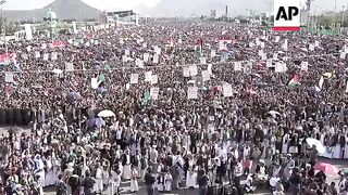 Sanaa protesters express their support for Palestinians in the Gaza Strip