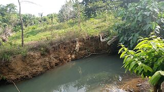 Daerah tertentu ketika sungai hampir kering