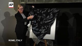 Winston Churchill's 'Roaring Lion' portrait handed over to Canadian authorities.