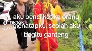 Kera sakti lucu????