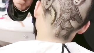 Seu coiffeur chinois à le talon 12