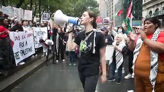 High Drama As Pro-Palestine Protesters Storm Netanyahu's Hotel In New York